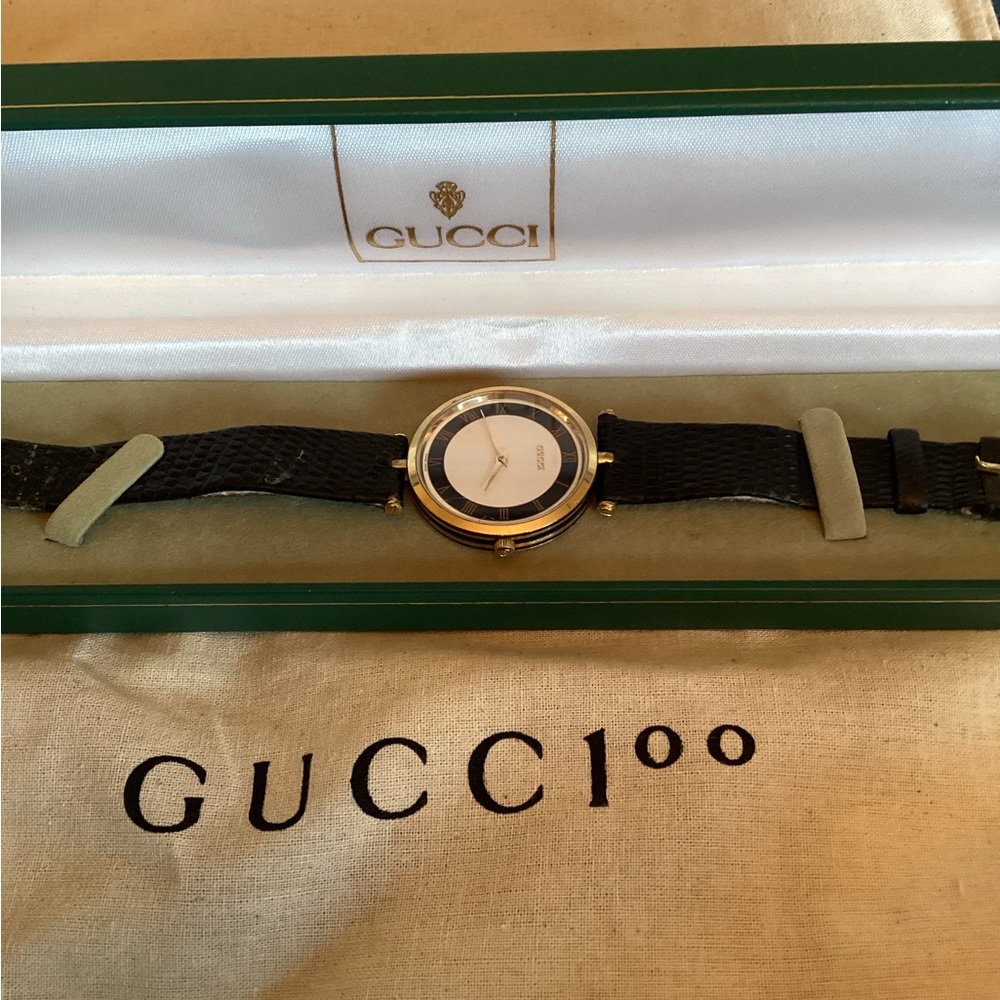 Mens vintage authentic Gucci watch